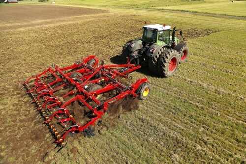 SWIFT 640 Vaderstad Annonces