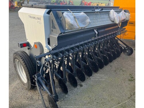 TRAMLINESXP3021R Sky Agriculture Semoir en ligne